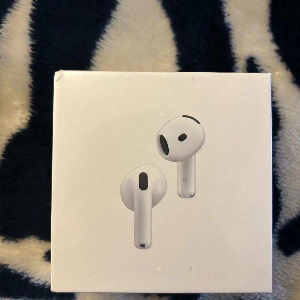 Wireless Earbuds with Charging Case - White